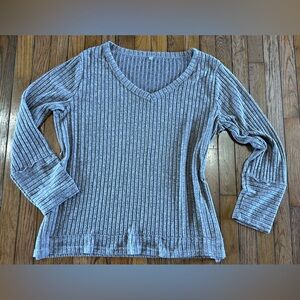 Women’s Size 2X Ribbed V-Neck Long Sleeve Top